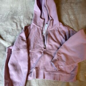 Workout bundle Lululemon Vuori Sewaty Betty Items Mostly XS